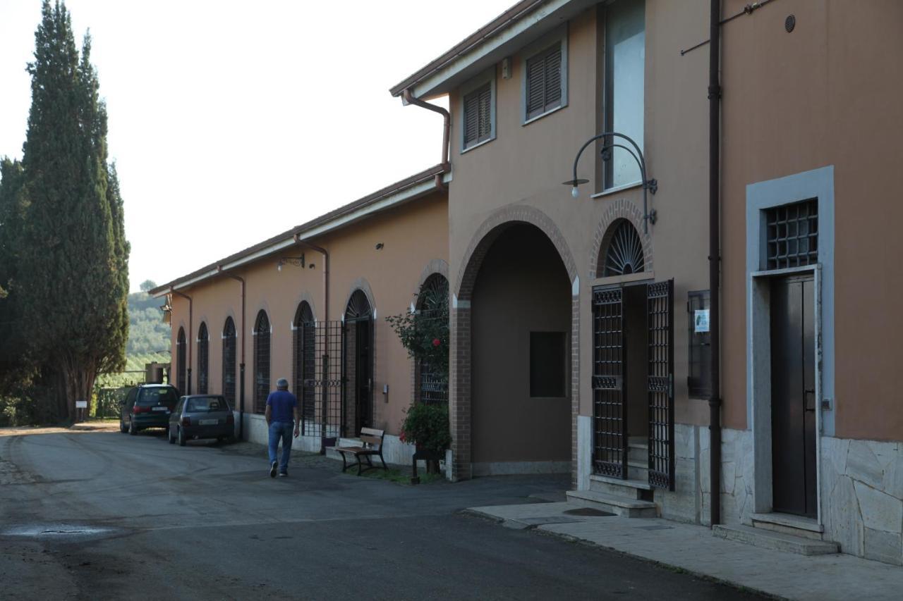 Tenuta Di Pietra Porzia Monte Porzio Catone Exterior foto