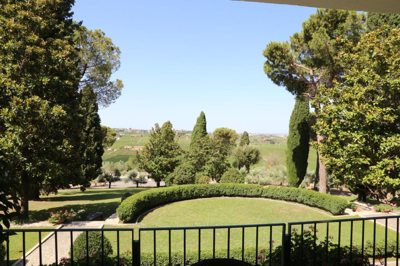 Tenuta Di Pietra Porzia Monte Porzio Catone Exterior foto